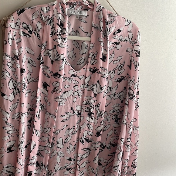 Kasper tutu pale pink floral tie neck blouse Size XL - Picture 3 of 9